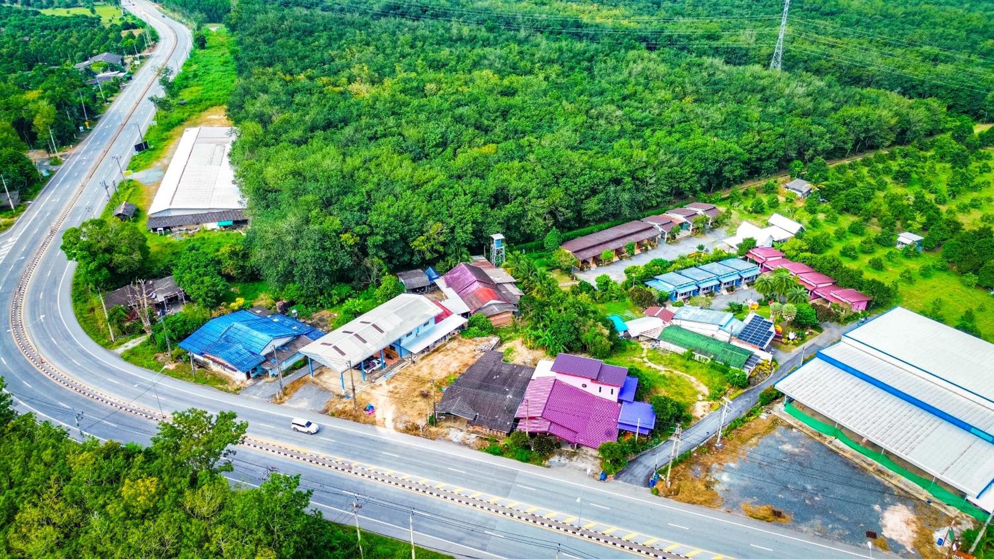 Hotel Baan Suan Mee Tang Chanthaburi Exterior foto