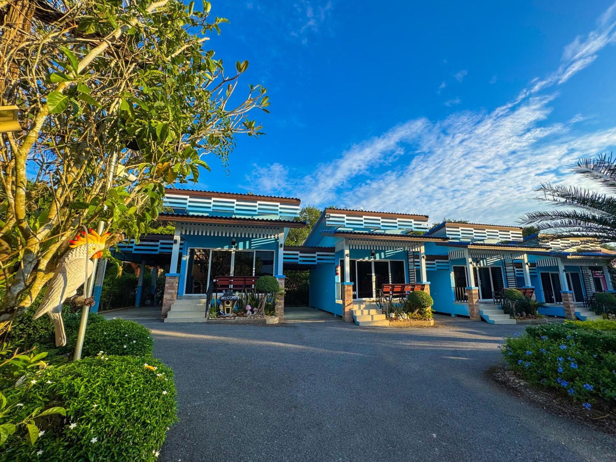 Hotel Baan Suan Mee Tang Chanthaburi Exterior foto