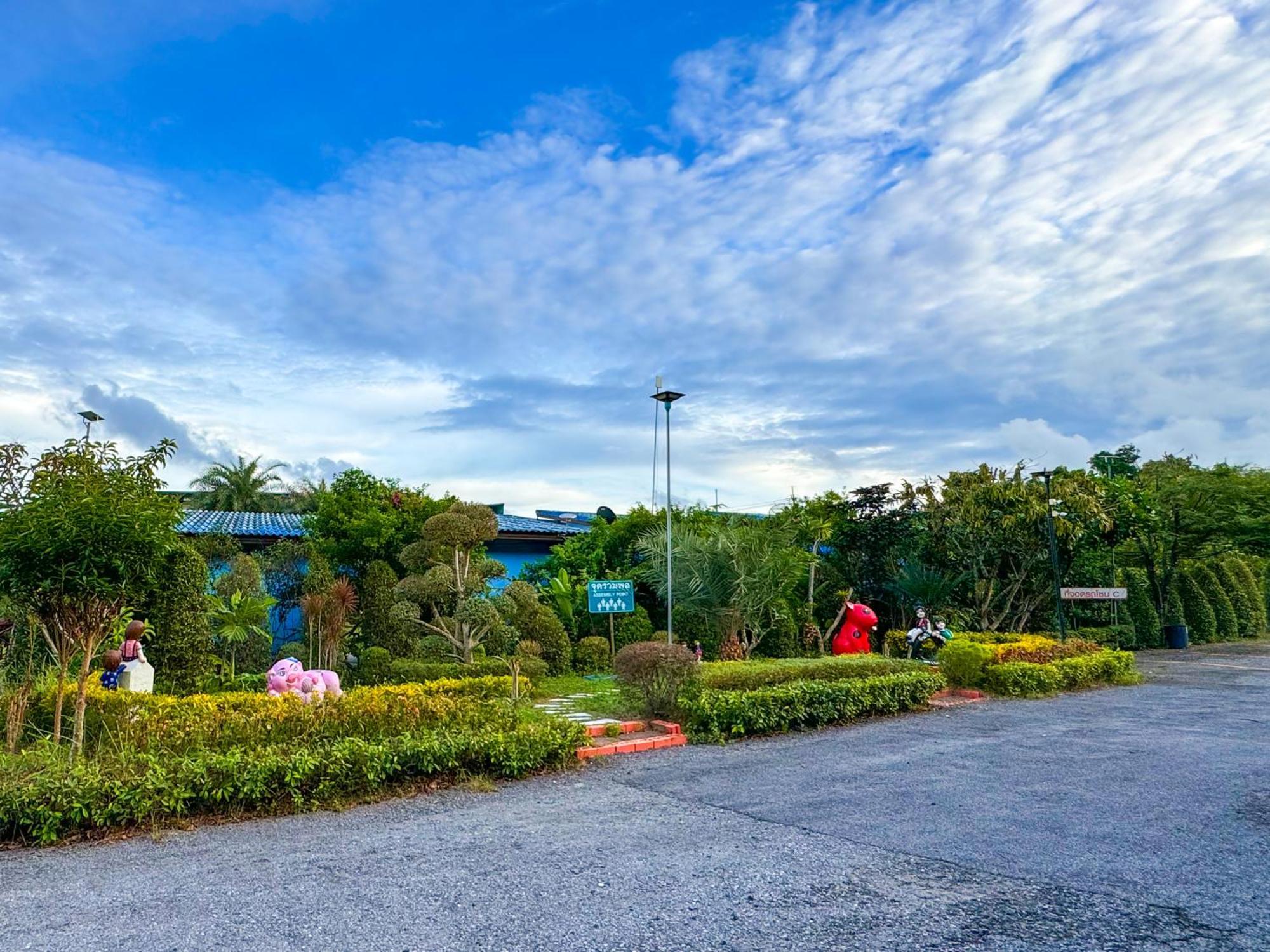 Hotel Baan Suan Mee Tang Chanthaburi Exterior foto