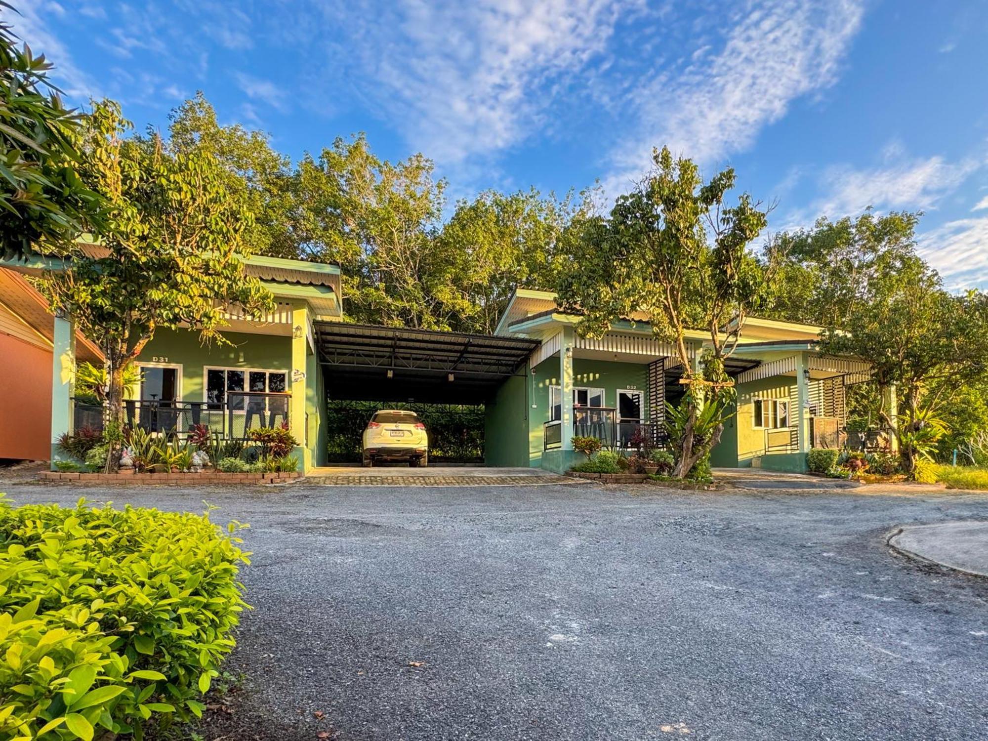 Hotel Baan Suan Mee Tang Chanthaburi Exterior foto
